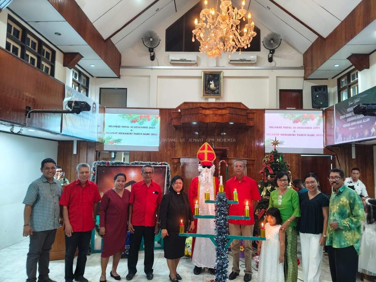 Natal di Sektor Gihon:  Kado Spesial dan Semangat Berbagi untuk Anak-anak SMTPI