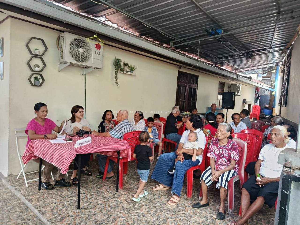 Posyandu Lansia Meriahkan HUT Sektor Eden dan Hari Lansia Nasional